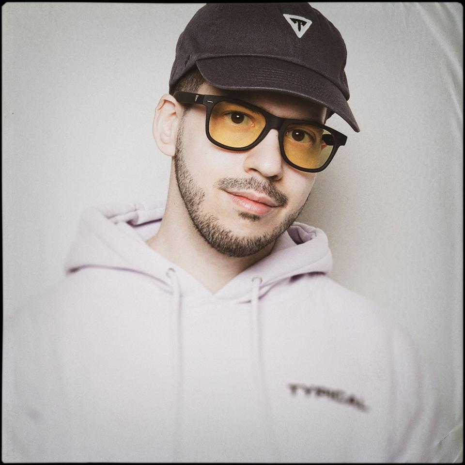 andre-typical-gamer-rebelo-by-gabriel-del-rio-new