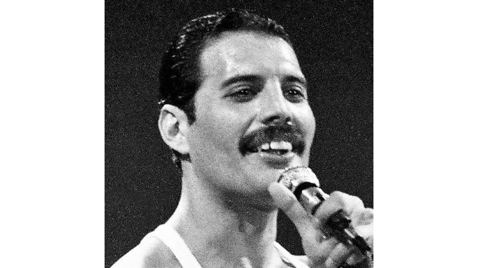 inline-_0003_1x1-headshots-Freddie-Mercury-credit-Pete-Still-getty images