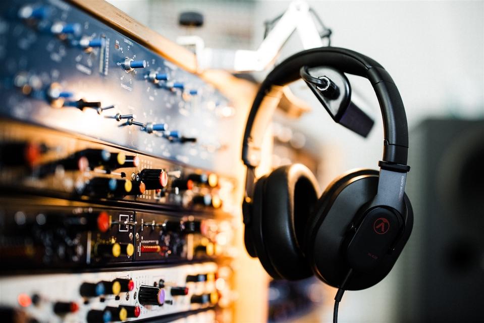 Are Austrian Audio's Hi-X20 The Best Budget Closed-Back Headphones?