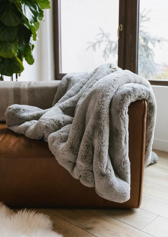 Cozy Earth Cuddle Blanket Cozy Earth Cuddle Blanket
