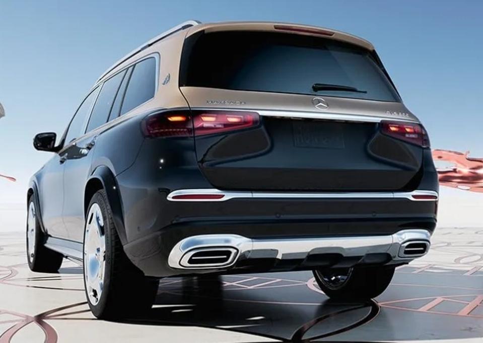 2025 Maybach GLS 600 BACK