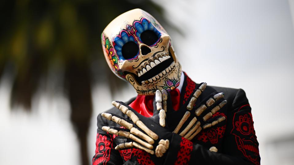 How To Dress Up For The Day Of The Dead Celebrations How To Dress Up For The Day Of The Dead Celebrations