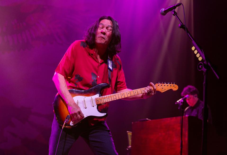 Todd Park Mohr On New Big Head Todd And The Monsters Album Her Way Out