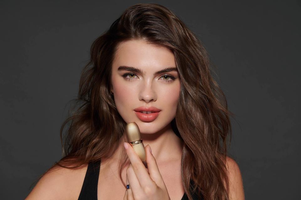 lisa eldridge lipstick earrings