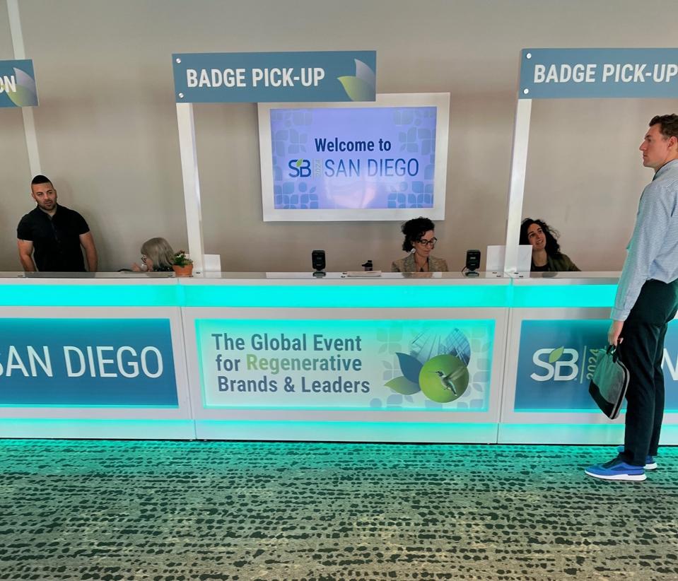SB2024 Desk