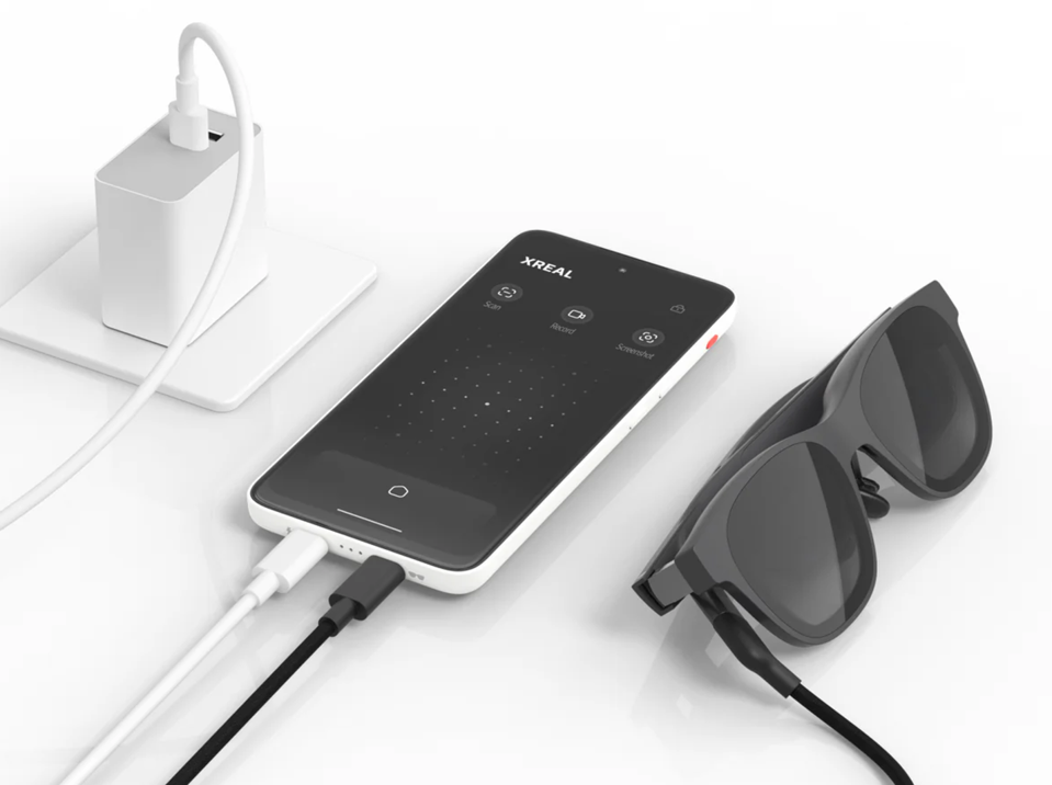 その他 XREAL Air 2 Pro + XREAL Beam Xreal Beam Pro And Air 2 Pro Glasses Review: The Best Entry