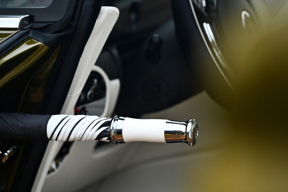 2024 Rolls-Royce Spectre Umbrella