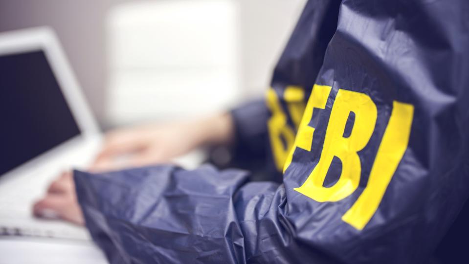 Kebocoran Metadata Panggilan AT&T Bisa Bongkar Identitas Informan FBI