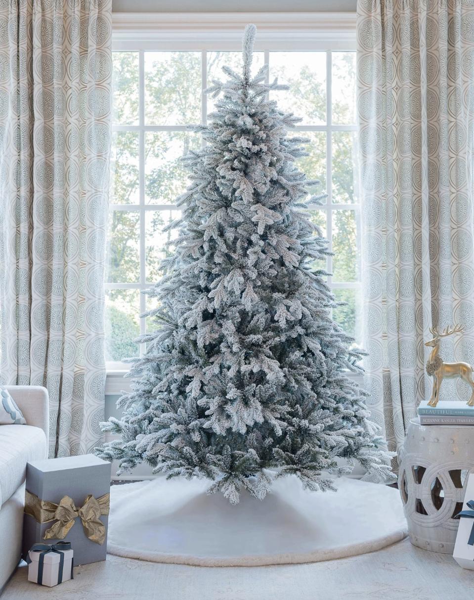 Best Artificial Christmas Trees 2026 - Forbes Vetted, image size:959x1213