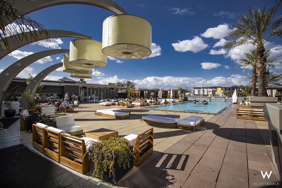 Scottsdale Nightlife: A Guide To Partying In Old Town Scottsdale