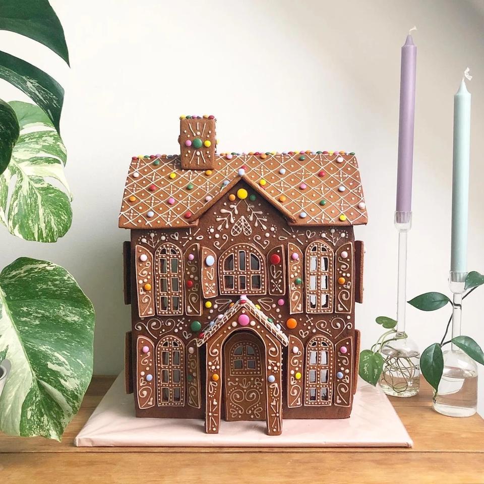 TikTok's 'Gingerbread Architect' Transforms Beloved Holiday Tradition