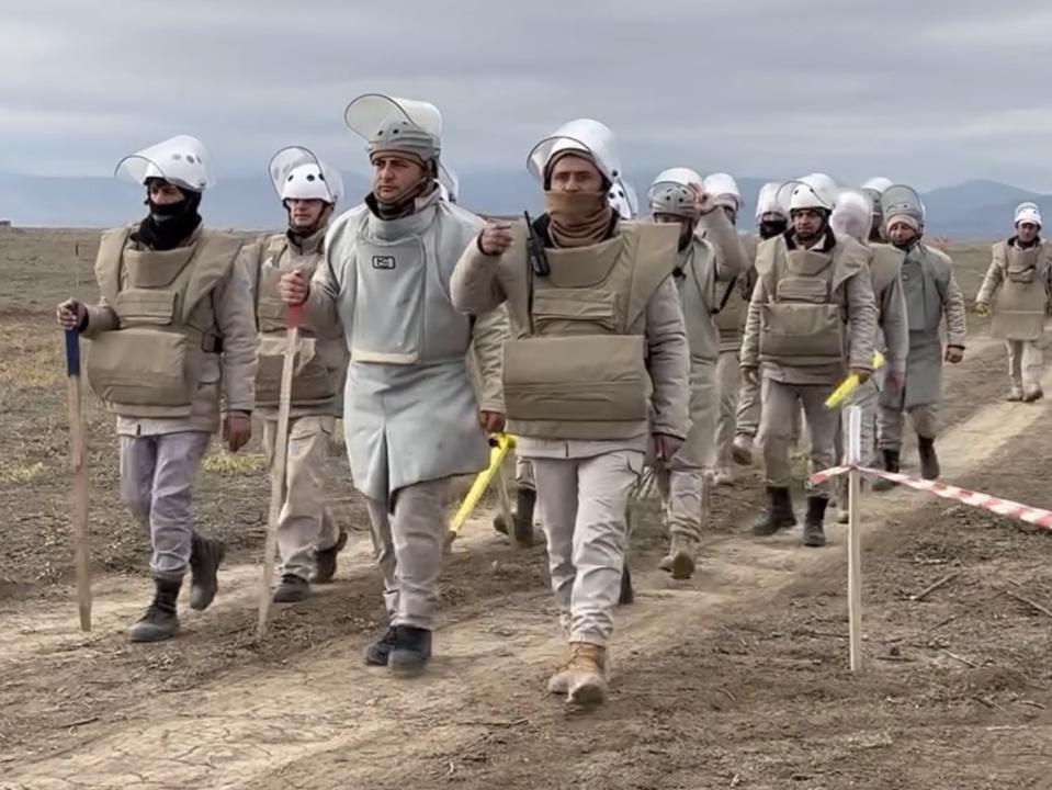 deminers