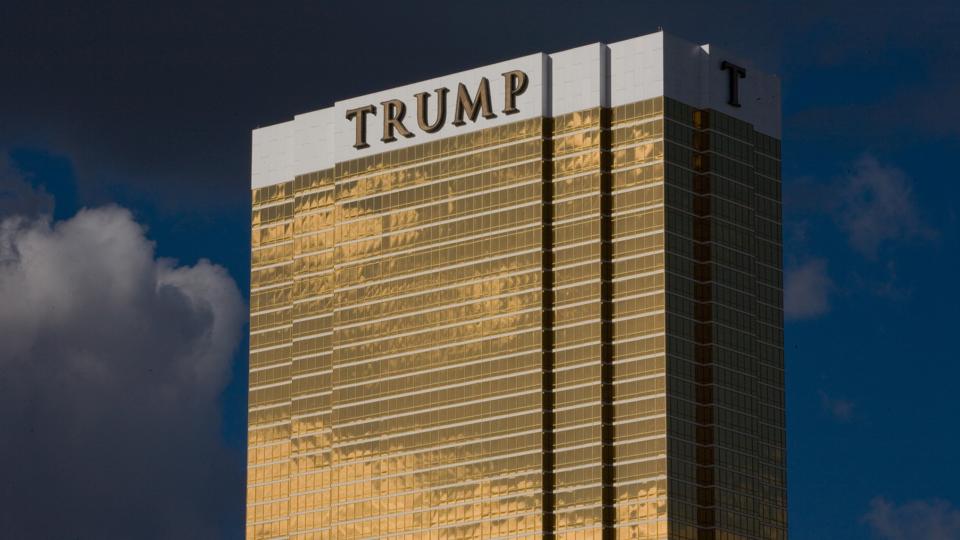 Las Vegas Hit By Economic Downturn