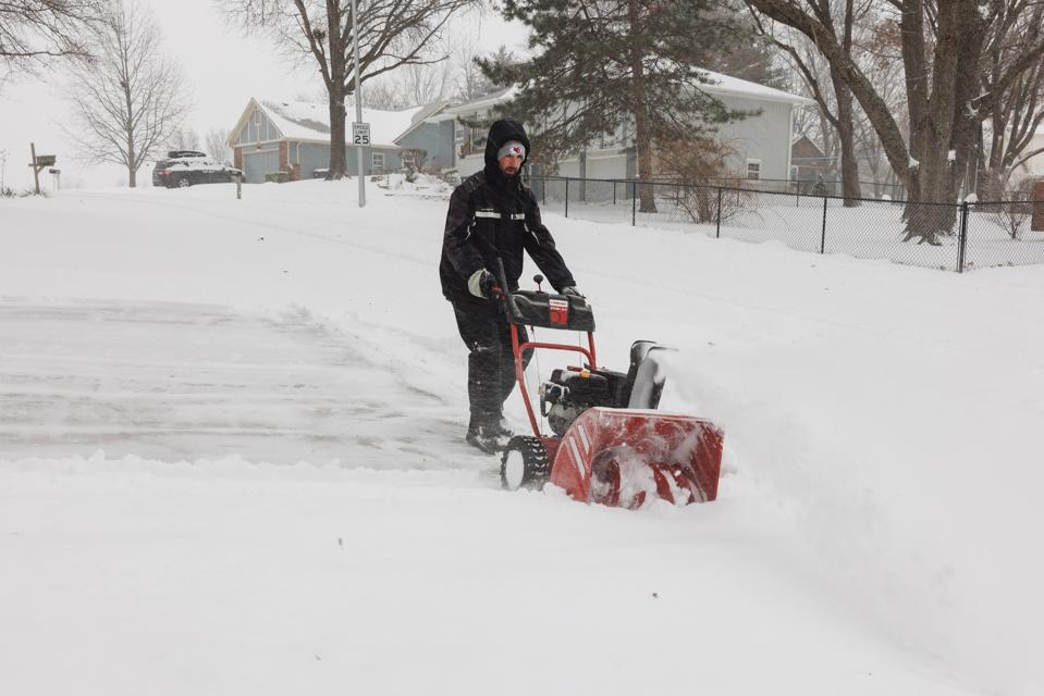 Winter Storm Brings Snow From Midwest To East Coast