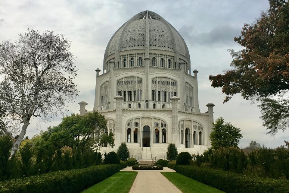 2x3-Baha-i-temple-by-Monica-Hunter-Hart