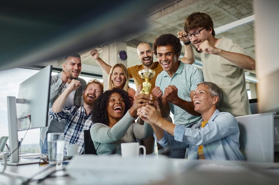 Work Contest Examples Pros and Cons of Workplace Competition in 2025