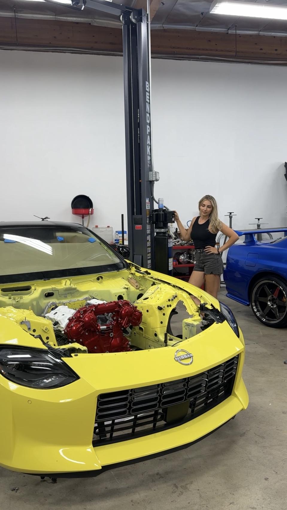 Emelia Hartford's Nissan Z Crushes Quarter-Mile World Record