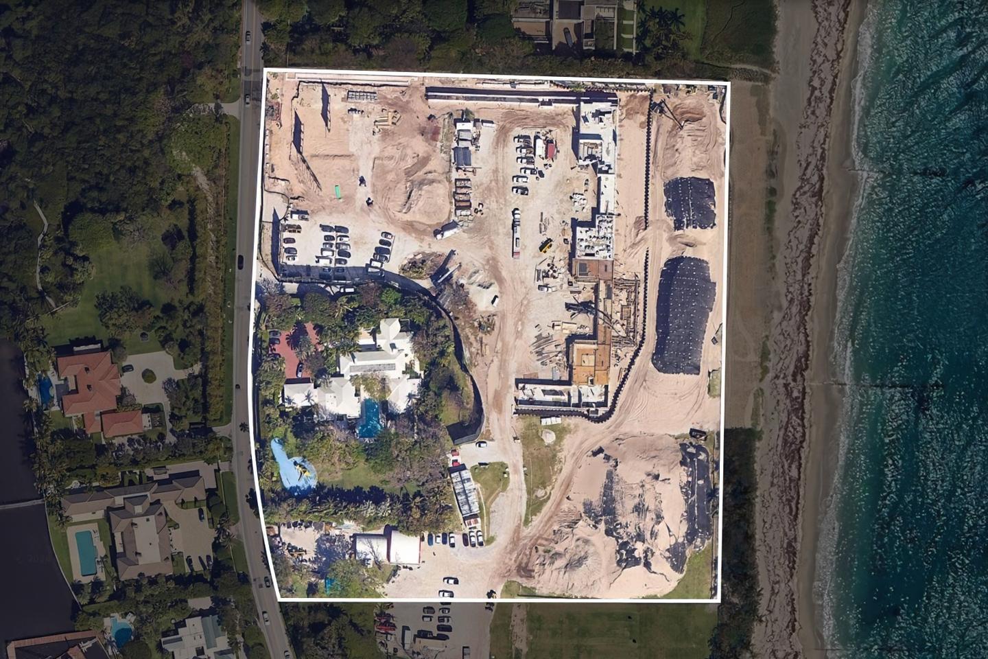 Stallone, Schwarzman, Hannity And The Other Billionaires And A-Listers Who  Live Near Mar-a-Lago