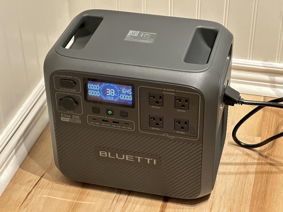 Review: Bluetti Elite 200 V2 Portable Power Station