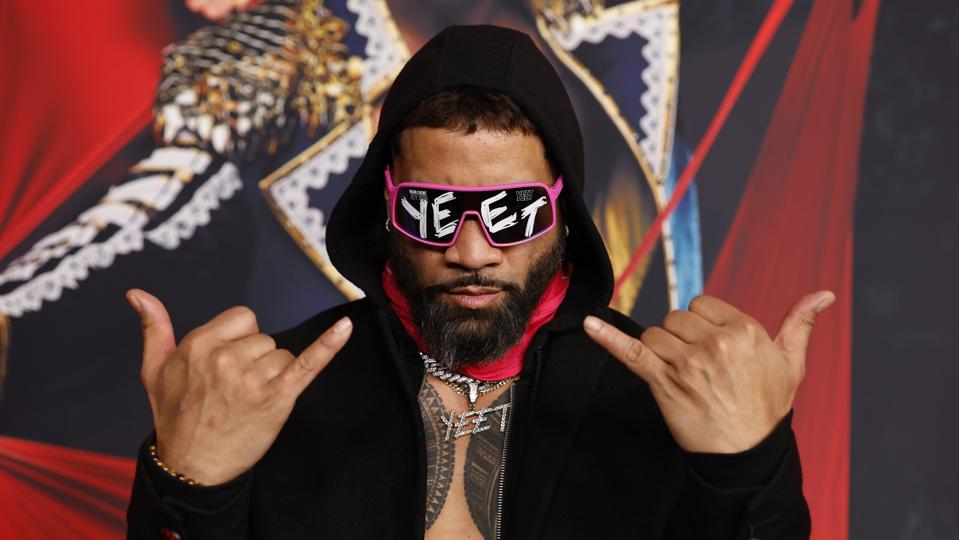 4 Momen Besar Royal Rumble 2025: Kemenangan Besar Charlotte Flair dan Jey Uso