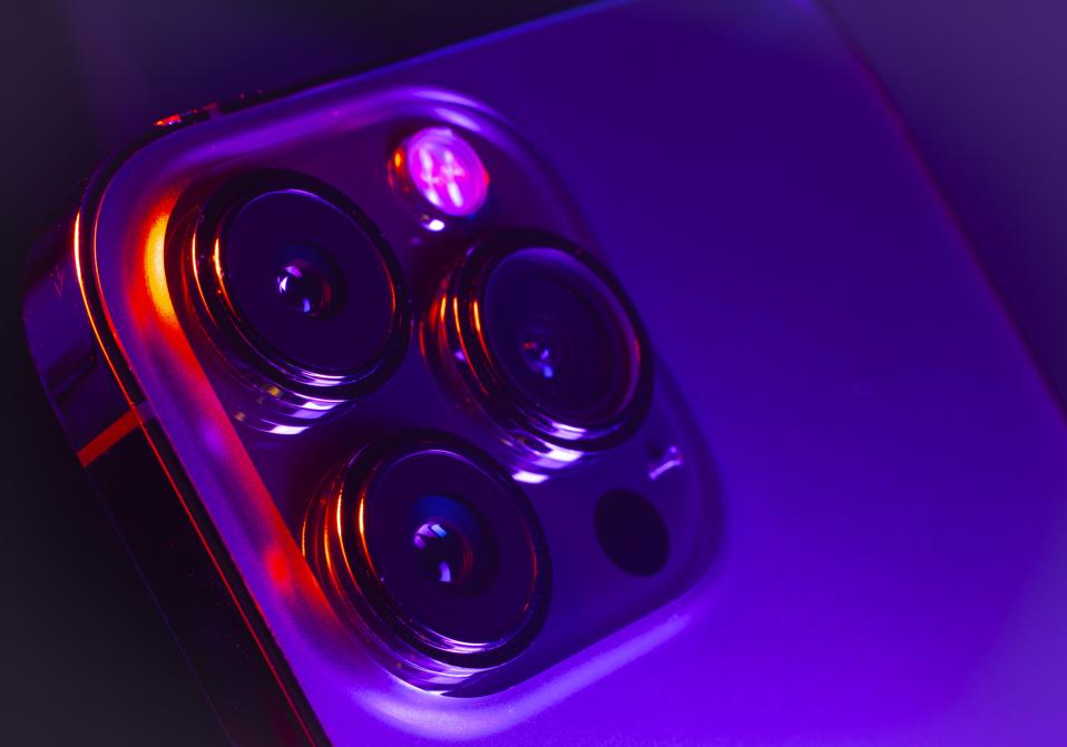 Desain Baru Aplikasi Kamera iPhone Terinspirasi visionOS, Apakah Pengalaman Foto Akan Lebih Baik?