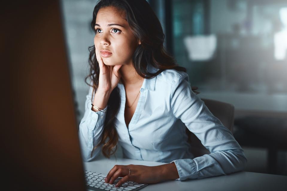 Cara AI Membantu Perusahaan Mengatasi 'Ghosting' Pelanggan Tanpa Umpan Balik