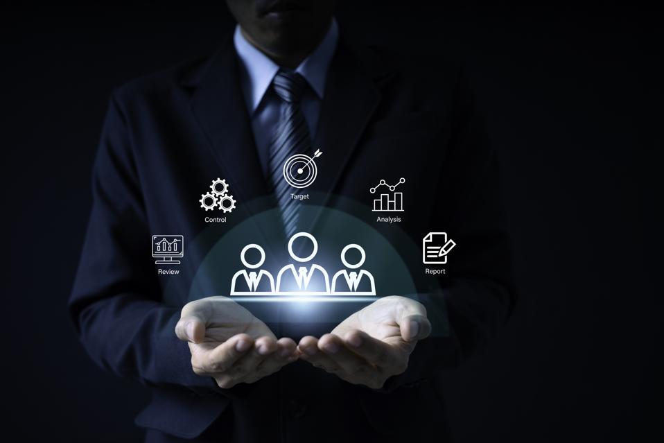 Mengapa Pusat Keunggulan Sangat Penting dalam Transformasi Digital Perusahaan