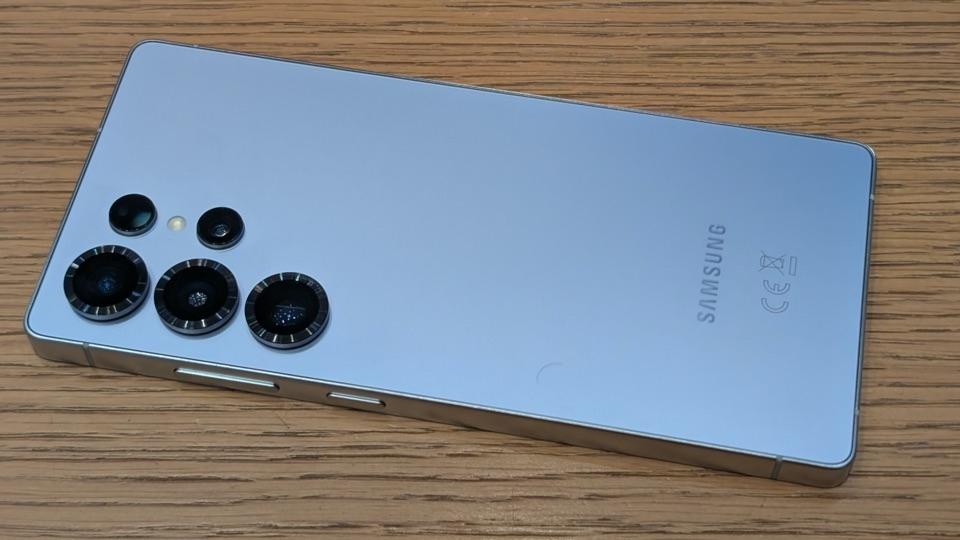 Samsung Galaxy S25 Ultra phone