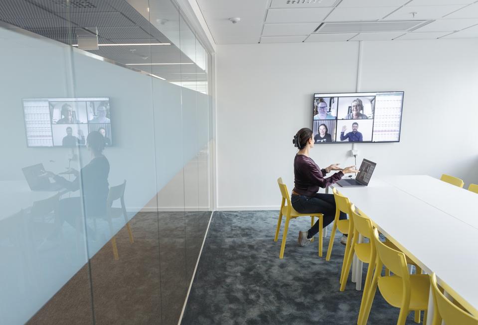 Masa Depan Kantor: Menyeimbangkan Fleksibilitas dan Rasa Keterikatan Kerja