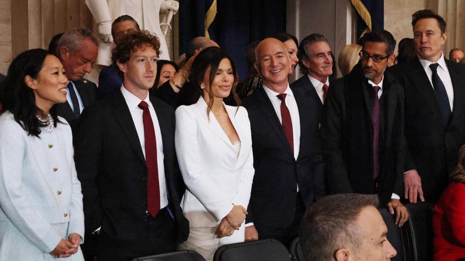 Meta Kurangi Moderasi Konten: Kebebasan Kreator atau Risiko Misinformasi?