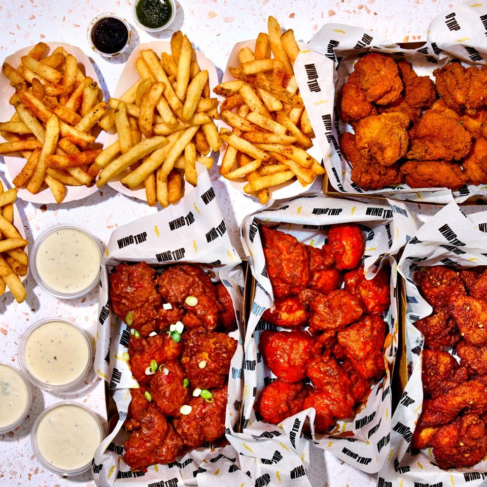 241211_Wing-Trip_12pc-Boneless-Wings-Bundle_016_Social