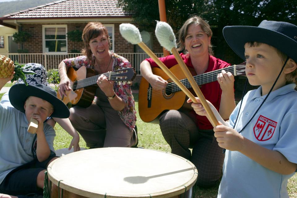 Musik Sebagai Obat: Mengapa Kebijakan Kesehatan Nasional Perlu Mengubah Cara Pandang