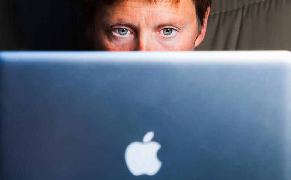 Celah Prosesor Apple Bisa Curian Data Saat Buka Situs Berbahaya, Jadi Waspada!