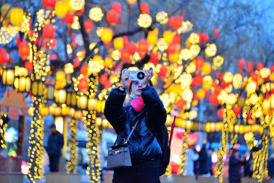 Spring Festival Celebrations Held Across China