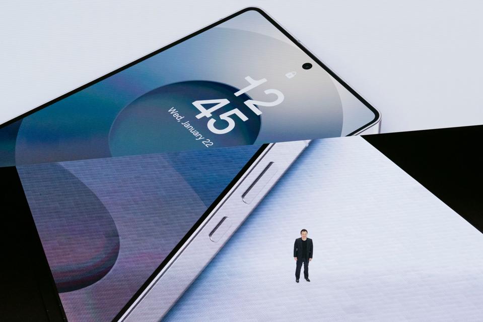 Samsung Galaxy S25 Luncurkan Update Android 15 Besar dengan Patch Keamanan Terlambat