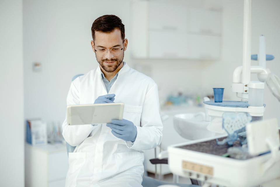 Mengapa Industri Khusus Harus Beralih ke Cloud untuk Bertahan dan Berkembang