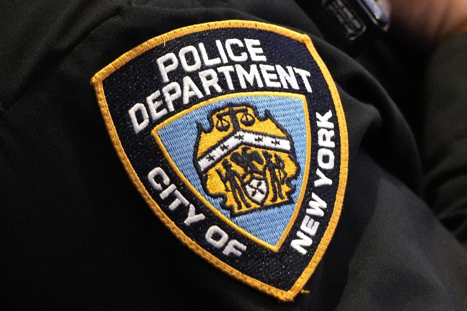 Waspada! Penipuan Telepon Mengaku Polisi Bisa Bikin Anda Rugi Besar