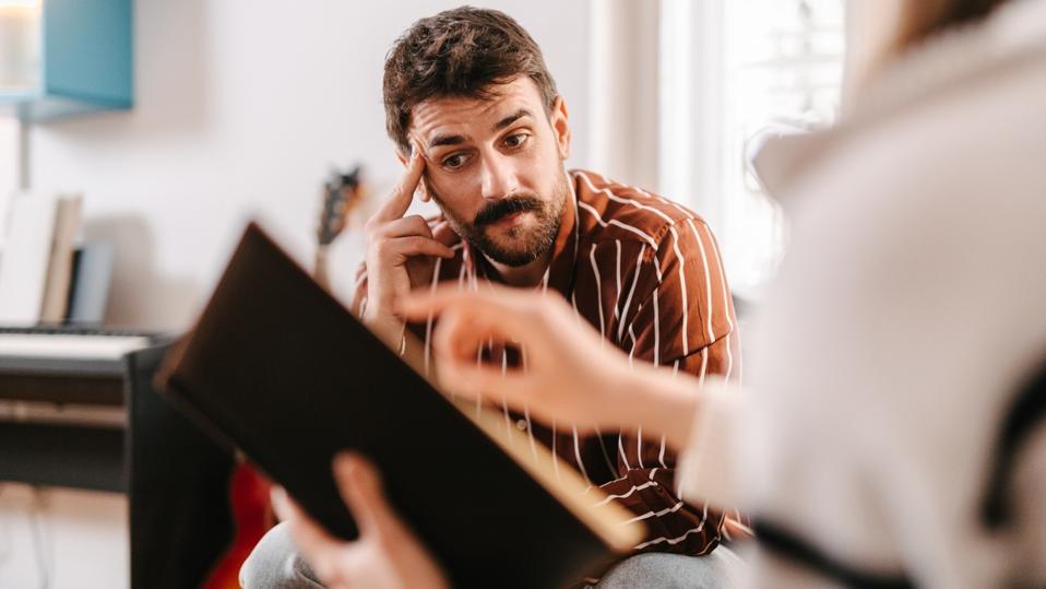 7 Ways To Deliver A Negative Performance Review Positively