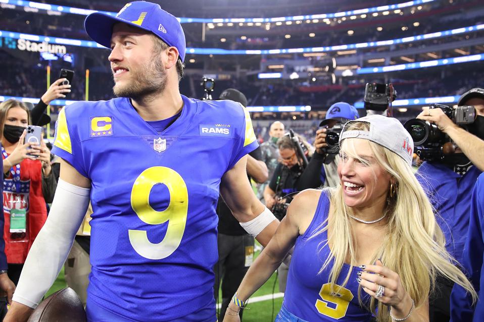 Kelly Stafford Ungkap Pentingnya Tidur Berkualitas dan Dukungan Keluarga
