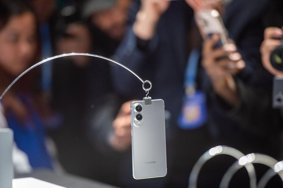 Samsung Galaxy S25 Edge: Peluncuran Awal dan Strategi Baru Lini Galaxy S