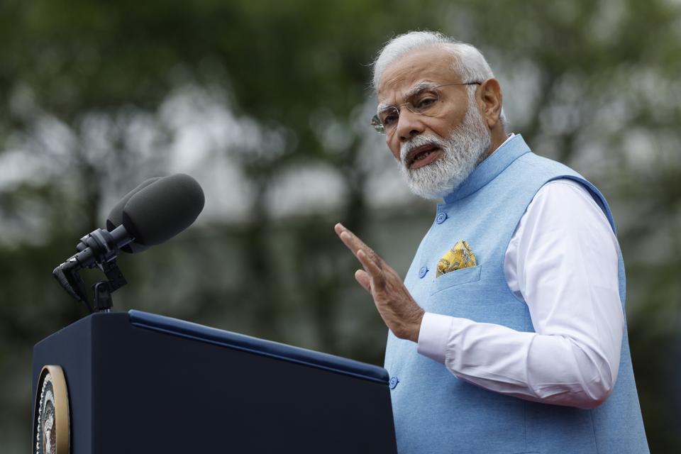 India’s Modi Renews Pledge Of 500 GW Green Energy Capacity By 2030