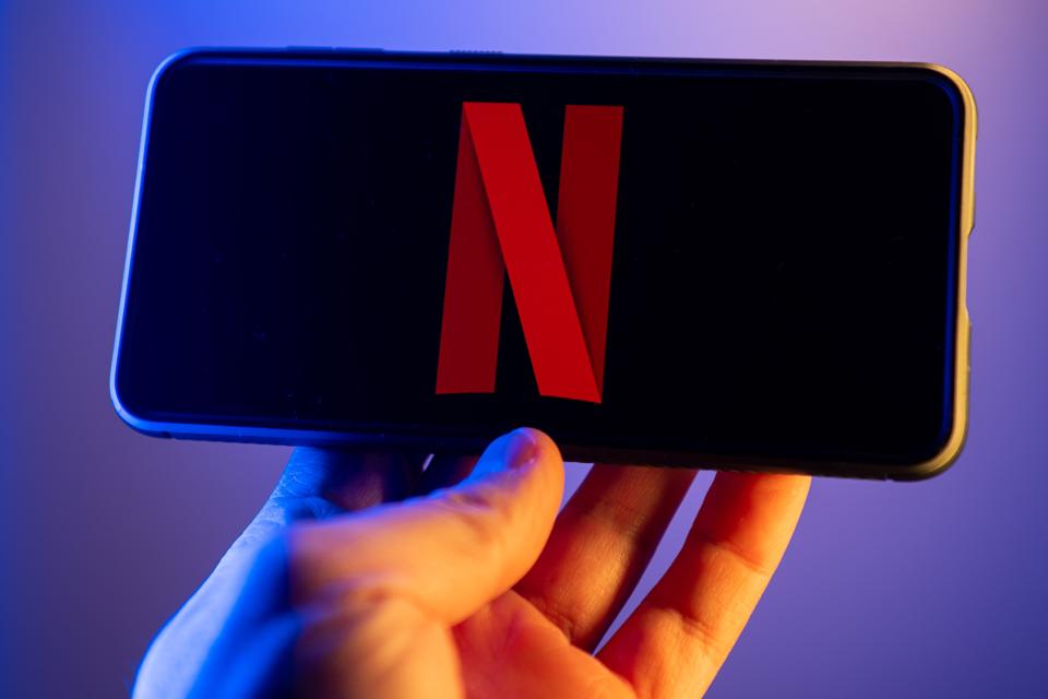 Netflix Siap Masuk Pasar Video Podcast, Buka Peluang Baru Bagi Kreator