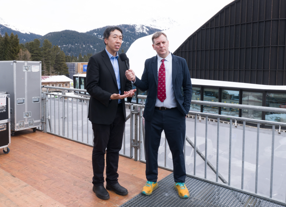 Bagaimana AI Mengubah Cara Bisnis Berinteraksi dan Meningkatkan Produksi