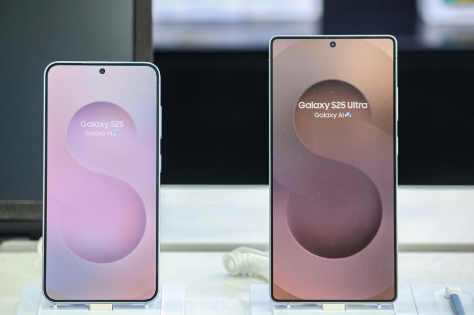 Samsung Galaxy S25 And Galaxy S25 Ultra Mobile Phones