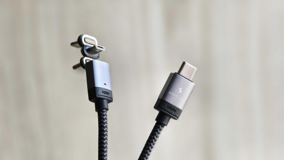 Kabel Chargeasap Connect Pro, Solusi Praktis Charger Multi Port untuk Perjalanan