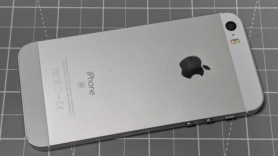 iPhone SE 2025: Warisan Legendaris dan Tantangan di Pasar Smartphone Modern