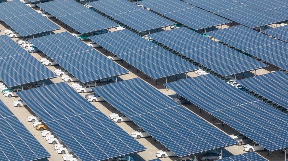 Bagaimana Tarif Impor Bisa Menghambat Perjuangan Mengatasi Perubahan Iklim