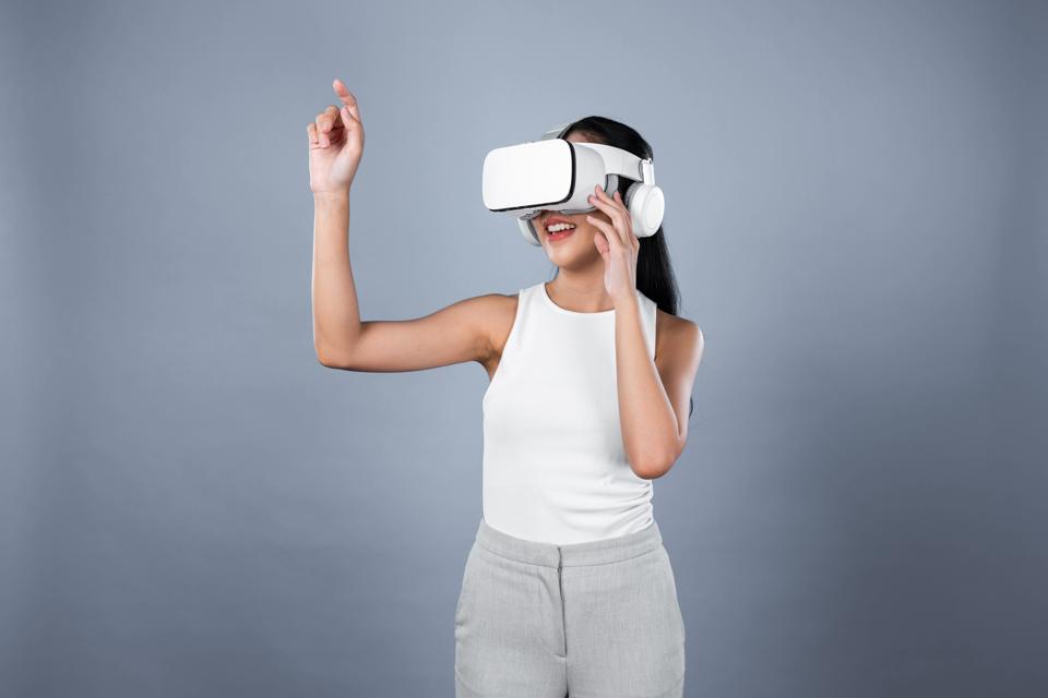 Meta Luncurkan Divisi Baru untuk Kembangkan Robot Humanoid Bertenaga AI