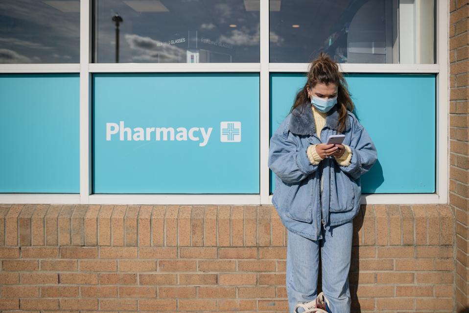 Fakta atau Komunitas? Cara Terbaik Lawan Misinformasi Kesehatan di Media Sosial