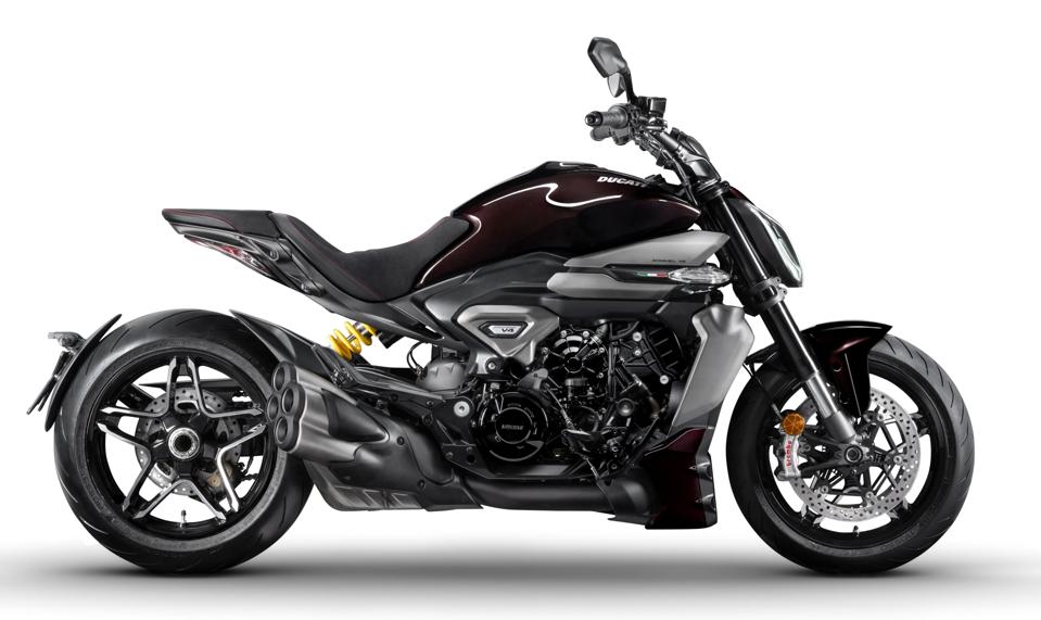 موتورسیکلت کروزر دوکاتی Diavel V4 مدل 2025
